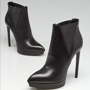 Yves Saint Laurent Janis 105 Ankle Boots
